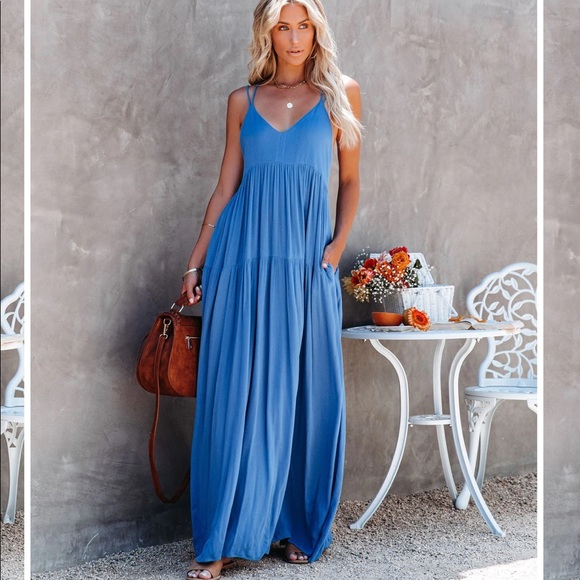 Vici Dresses & Skirts - Vici pocketed maxi